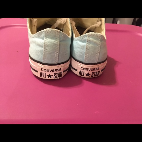 Teal converse size 4 men’s size 6 women’s runs big - Picture 4 of 4